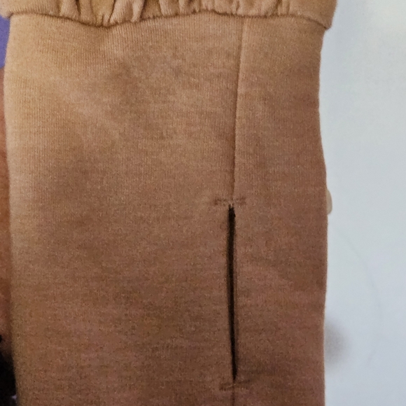 Nike - Picture 4 of 4